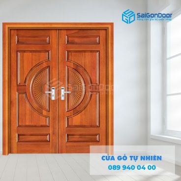 Mẫu cửa gỗ biệt thự 2 cánh gỗ tự nhiên